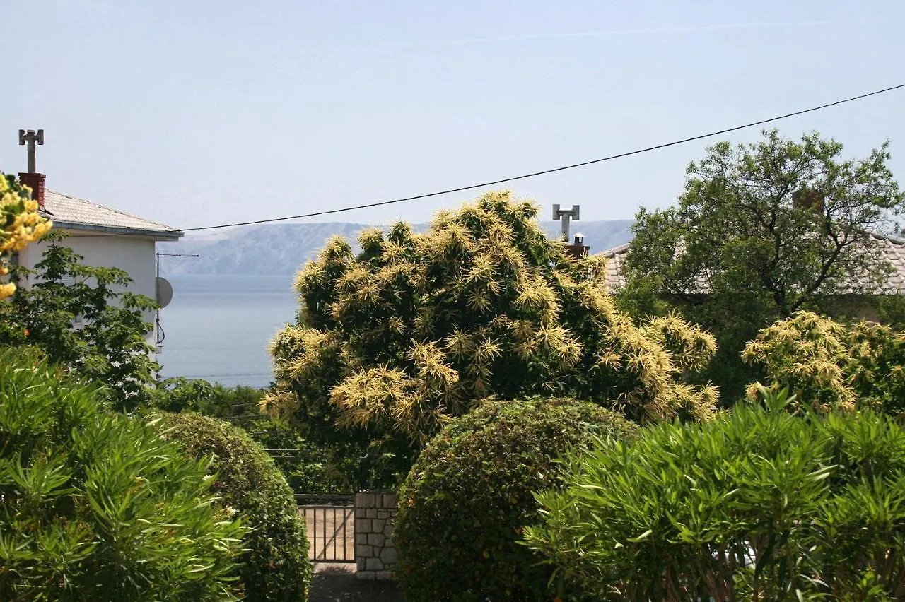 Apartments With A Parking Space Novi Vinodolski - 5488 Croatia